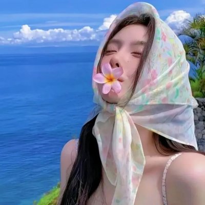 女警察
